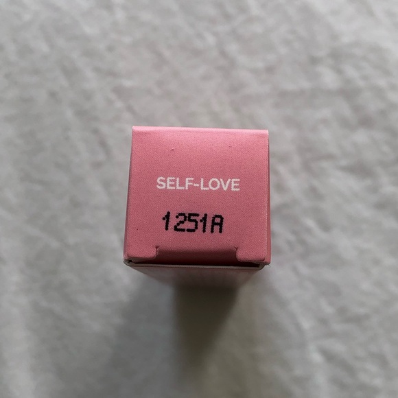 Āether athr radiant ruby lip creme in self-love NIB - Picture 5 of 6